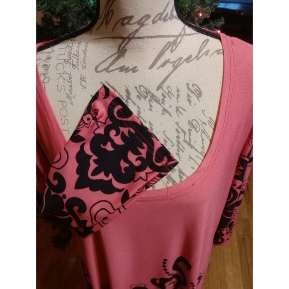 White Mark Red & Black Tunic Pullover Sz 3X Handkerchief Hem Boho Blouse Top - Picture 5 of 7